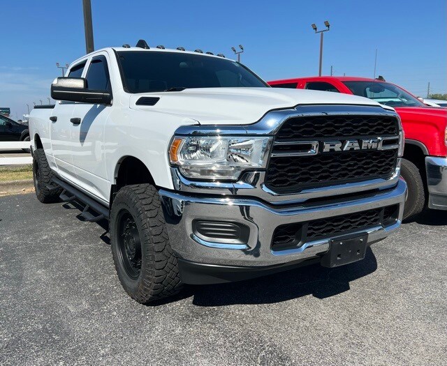 2021 Ram 2500 Tradesman photo 3
