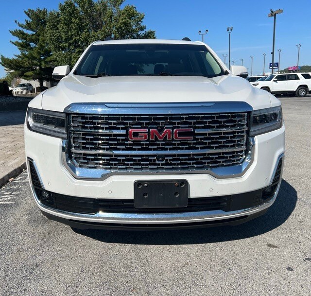 2023 Gmc Acadia Denali photo 2
