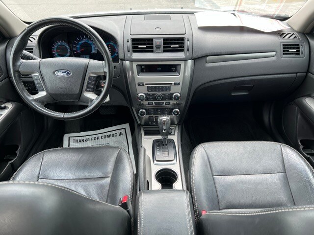 2012 Ford Fusion SEL photo 2
