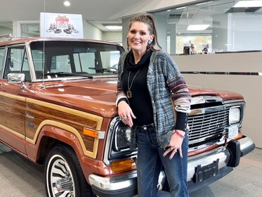 Staff member Jennifer Washburn from f6ddfcb5156a