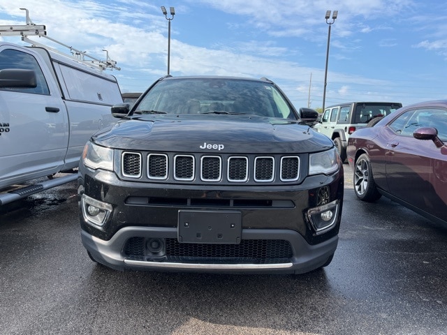 Certified 2018 Jeep Compass Limited with VIN 3C4NJDCBXJT333995 for sale in Marion, IL