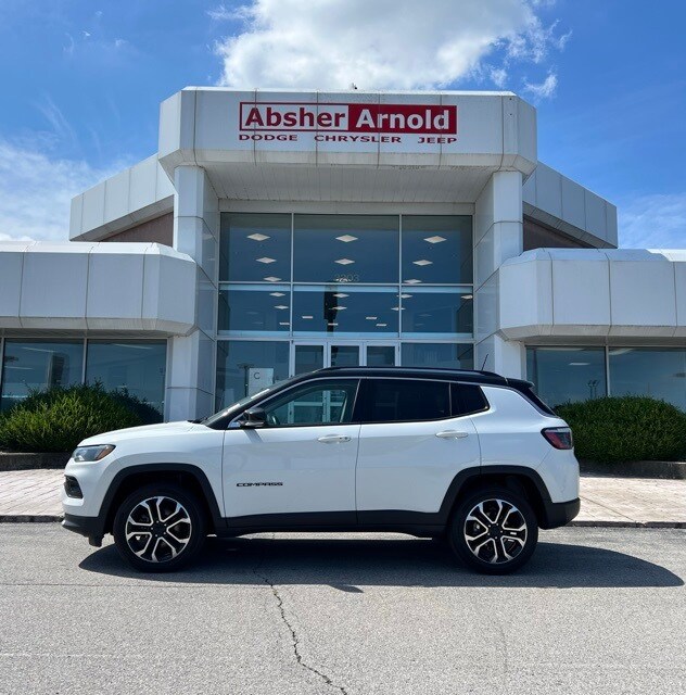2022 Jeep Compass Limited photo 2