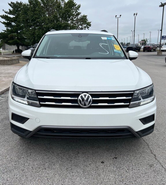 2021 Volkswagen Tiguan SE photo 2