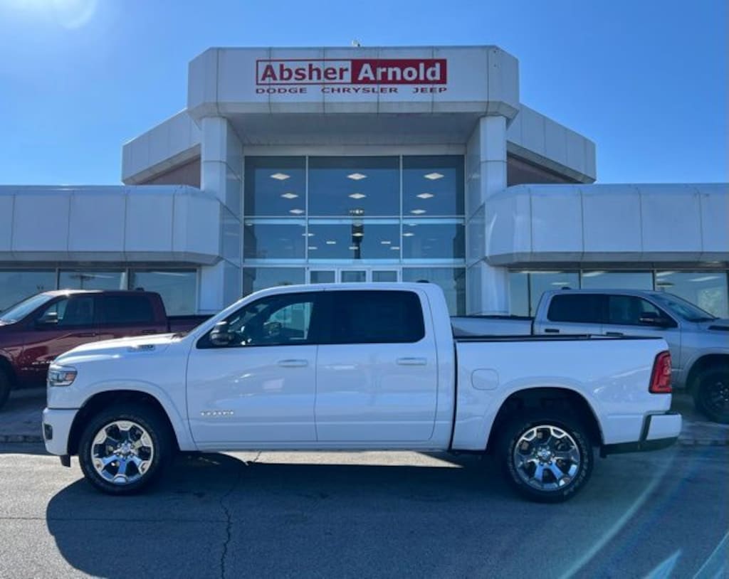 New 2026 Ram 1500 BIG HORN CREW CAB 4X4 5'7 BOX Pickup