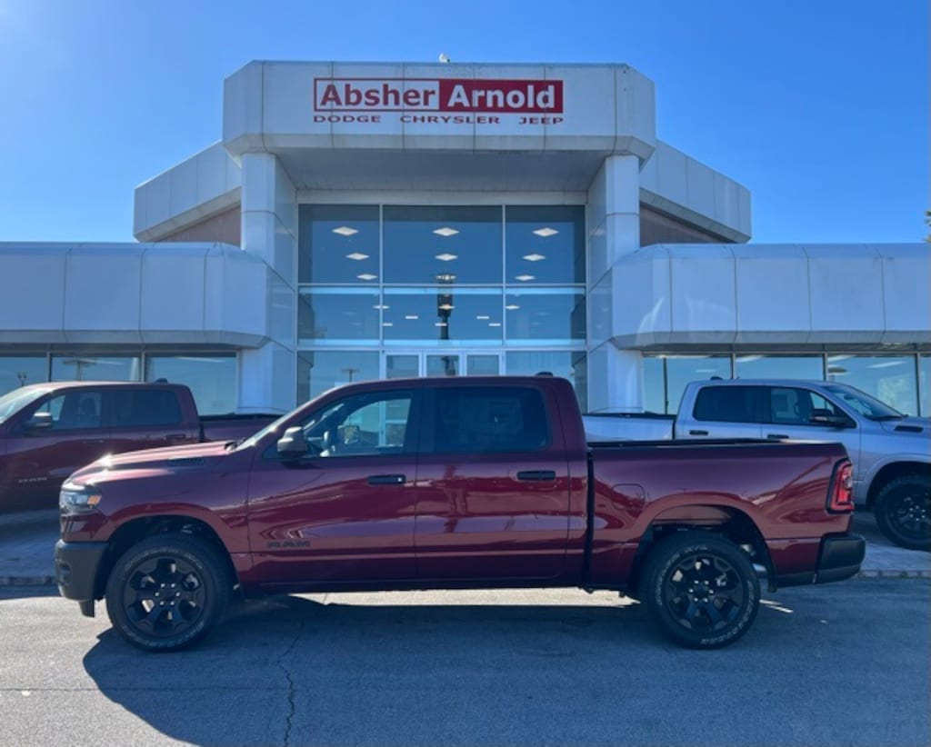 New 2026 Ram 1500 TRADESMAN CREW CAB 4X4 5'7 BOX Pickup