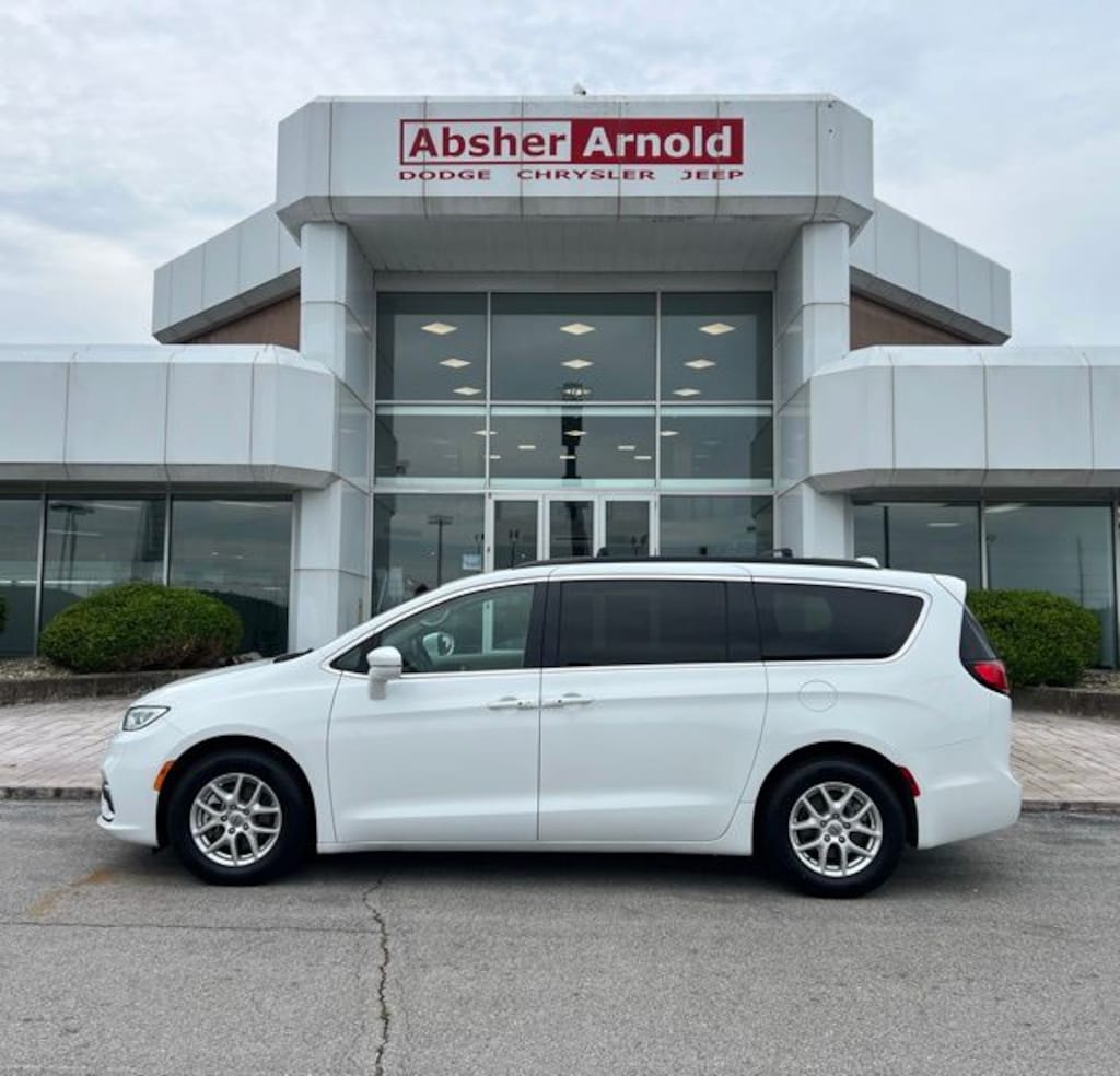 Certified 2022 Chrysler Pacifica Touring L Minivan/Van