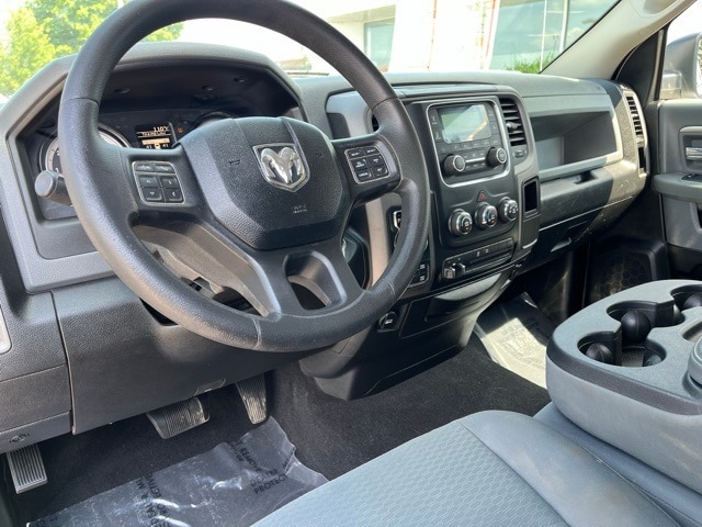 Certified 2019 RAM Ram 1500 Classic Tradesman with VIN 3C6JR7DTXKG555230 for sale in Marion, IL