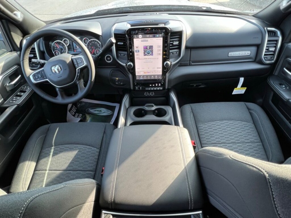 New 2026 Ram 3500 BIG HORN CREW CAB 4X4 8' BOX Pickup