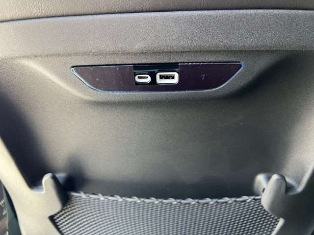 2025 Chrysler Pacifica Limited - Photo 24