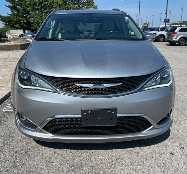2019 Chrysler Pacifica Limited photo 4