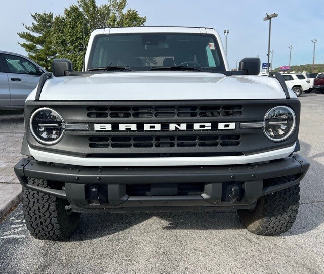 2021 Ford Bronco Black Diamond photo 4