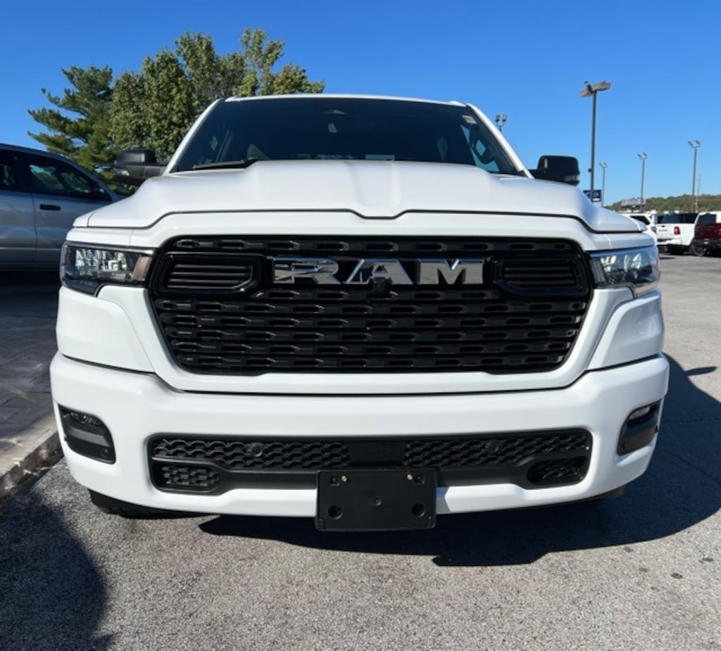 New 2026 Ram 1500 BIG HORN CREW CAB 4X4 5'7 BOX Pickup