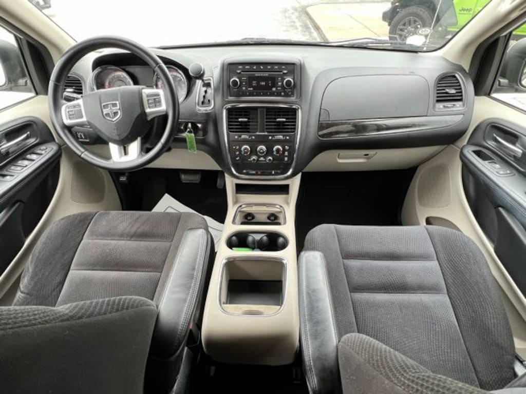 Used 2015 Dodge Grand Caravan SXT Minivan/Van