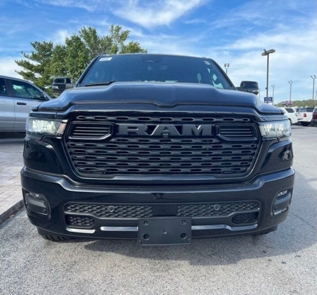 New 2026 Ram 1500 BIG HORN CREW CAB 4X4 5'7 BOX Pickup