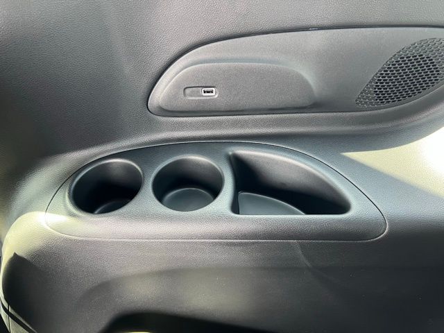 2025 Chrysler Pacifica Limited - Photo 27