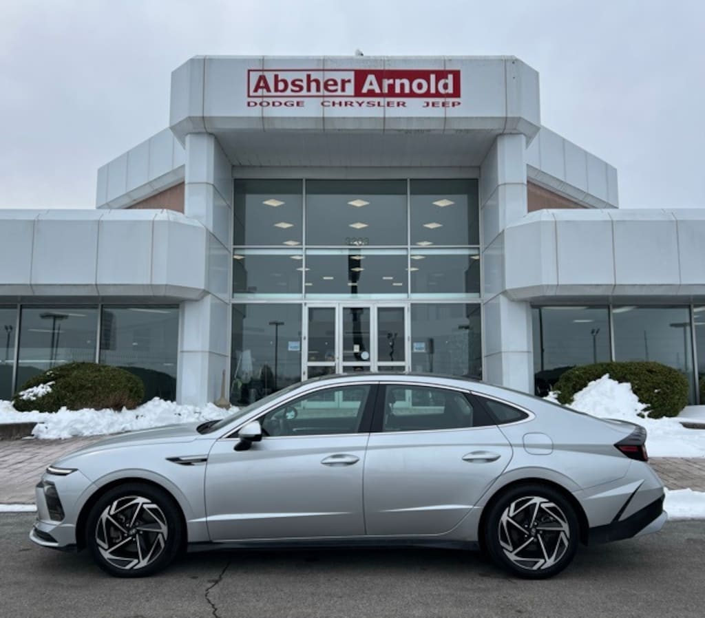 Used 2024 Hyundai Sonata SEL Sedan