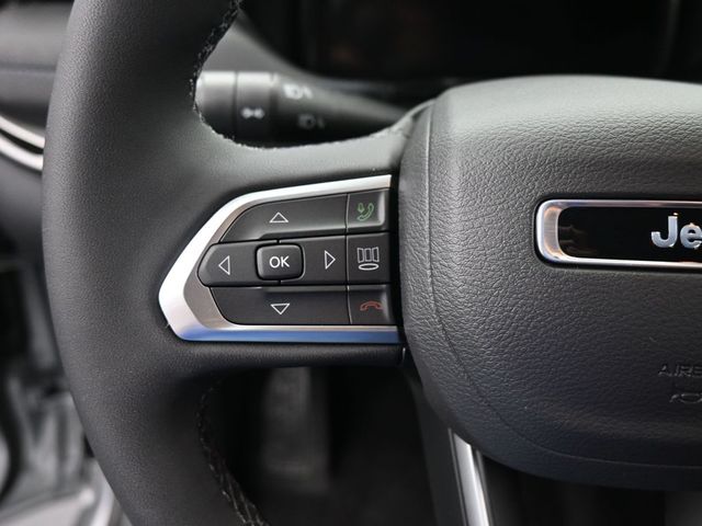 2025 Jeep Compass Limited - Photo 29