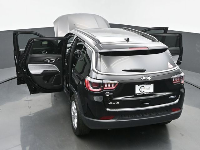 2025 Jeep Compass Latitude - Photo 64