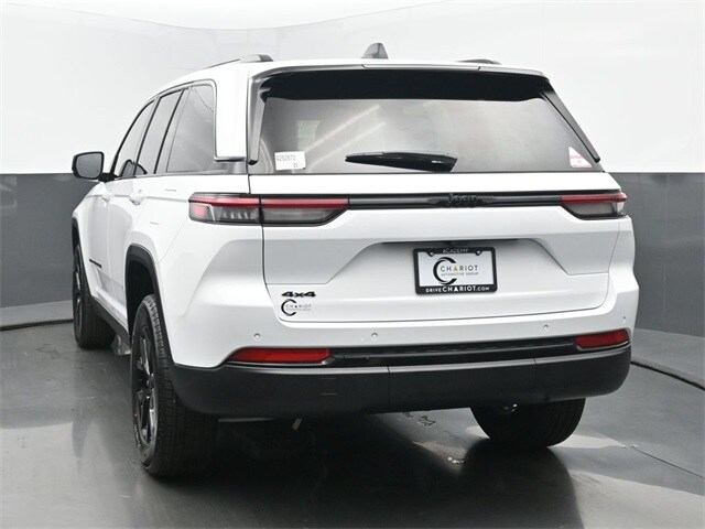2025 Jeep Grand Cherokee Altitude X photo 4