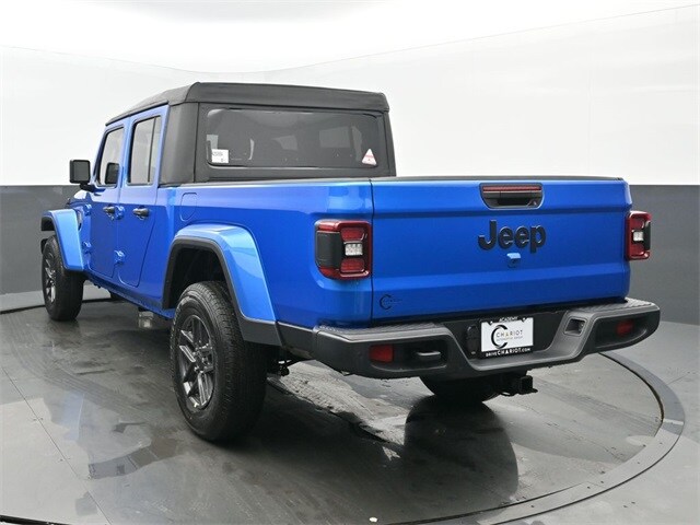 2025 Jeep Gladiator Sport photo 4