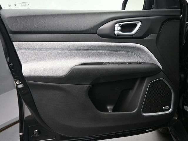 2025 Jeep Compass Latitude - Photo 12