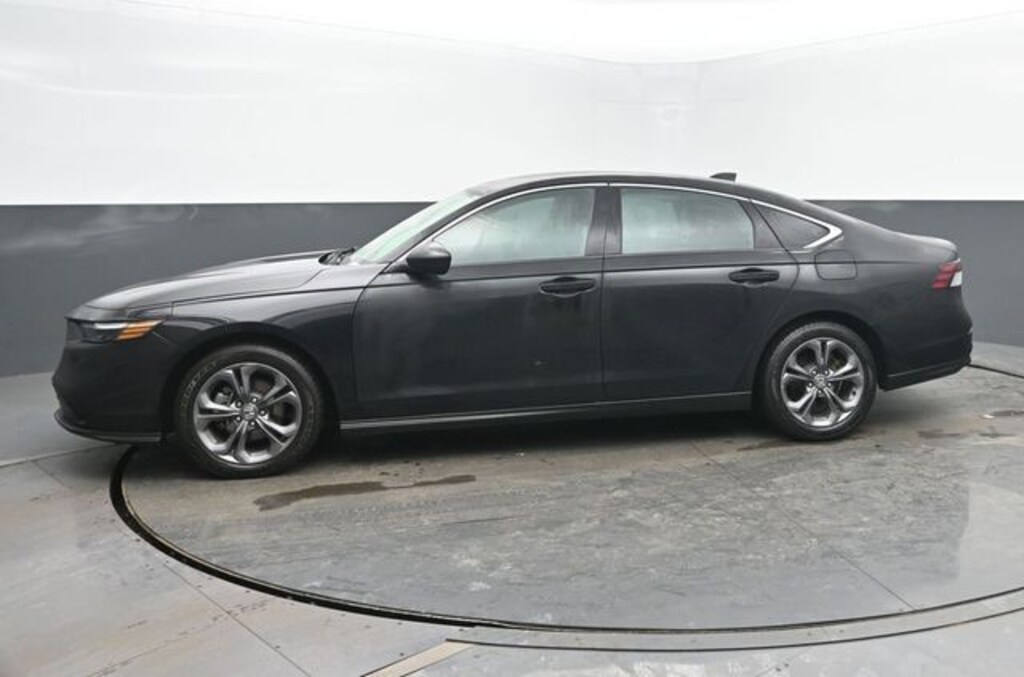 Used 2024 Honda Accord EX Sedan
