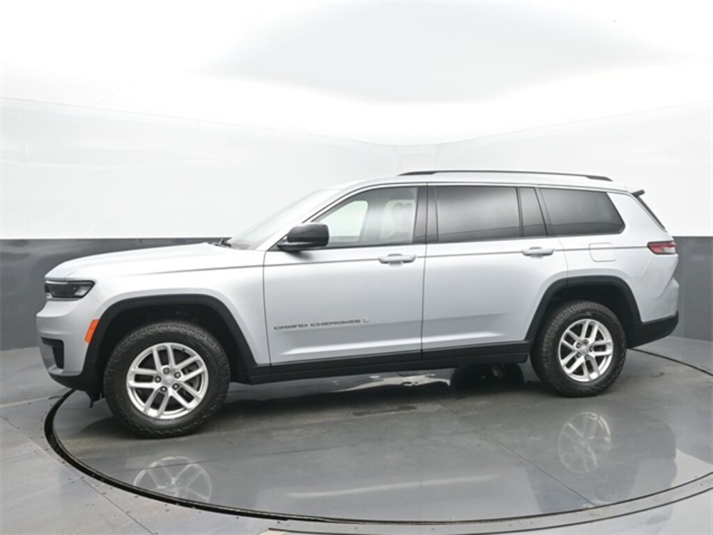 Used 2022 Jeep Grand Cherokee L Laredo SUV