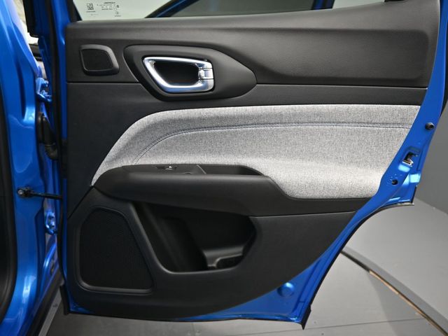 2025 Jeep Compass Latitude - Photo 16