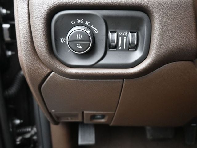 2026 RAM 2500 Laramie - Photo 33
