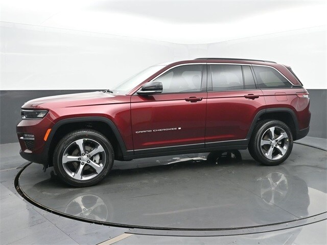 2025 Jeep Grand Cherokee Limited photo 2