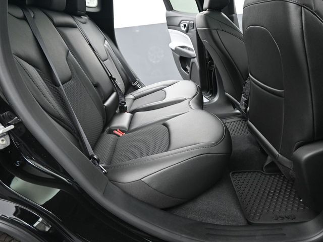 2025 Jeep Compass Latitude - Photo 15
