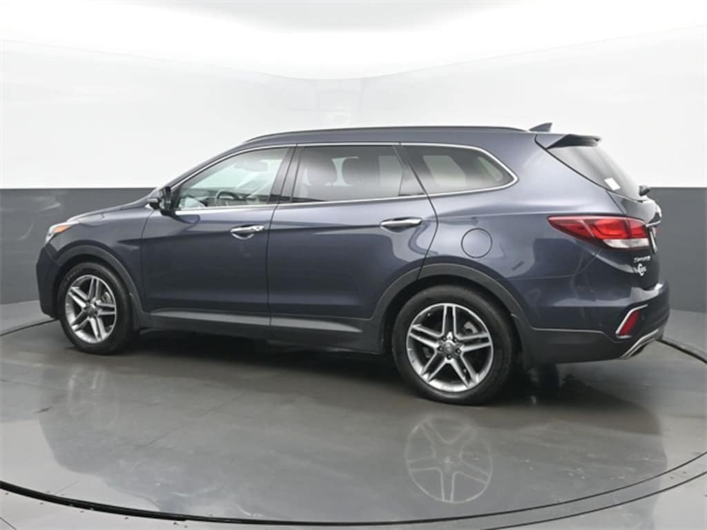 Used 2018 Hyundai Santa Fe SE Ultimate SUV