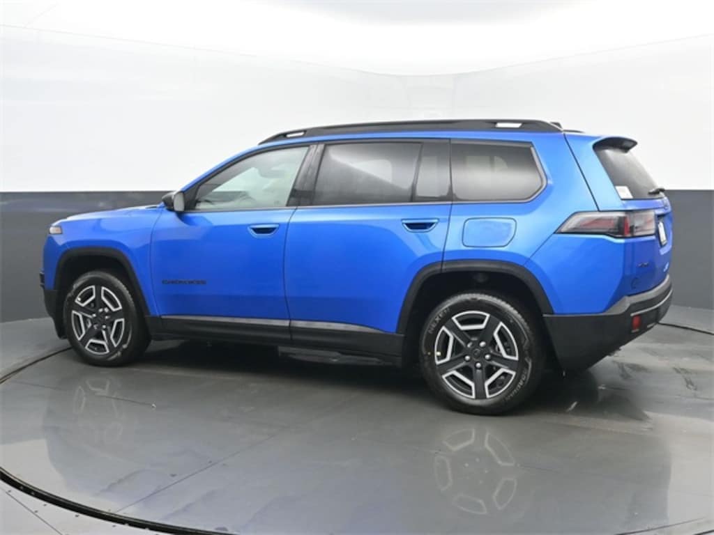 New 2026 Jeep Cherokee Laredo Sport Utility