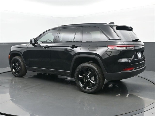 2025 Jeep Grand Cherokee Altitude X photo 3
