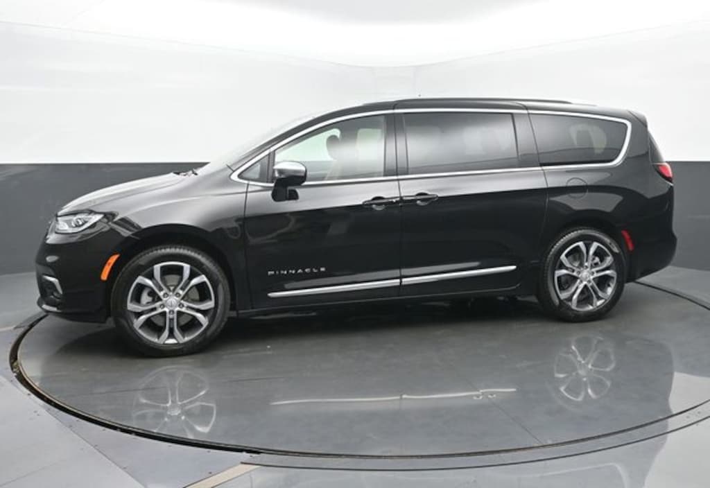 New 2026 Chrysler Pacifica Pinnacle Passenger Van