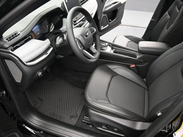 2025 Jeep Compass Latitude - Photo 9