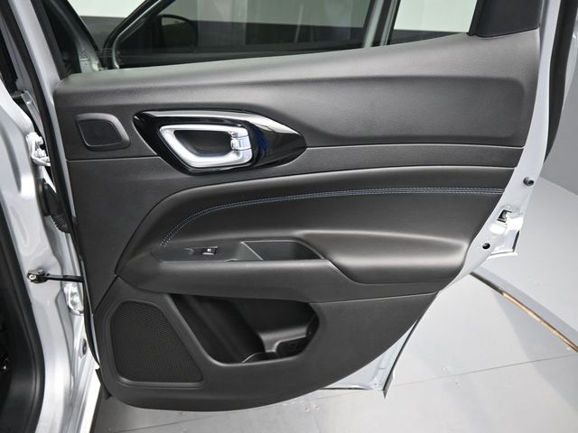 2025 Jeep Compass Limited - Photo 16