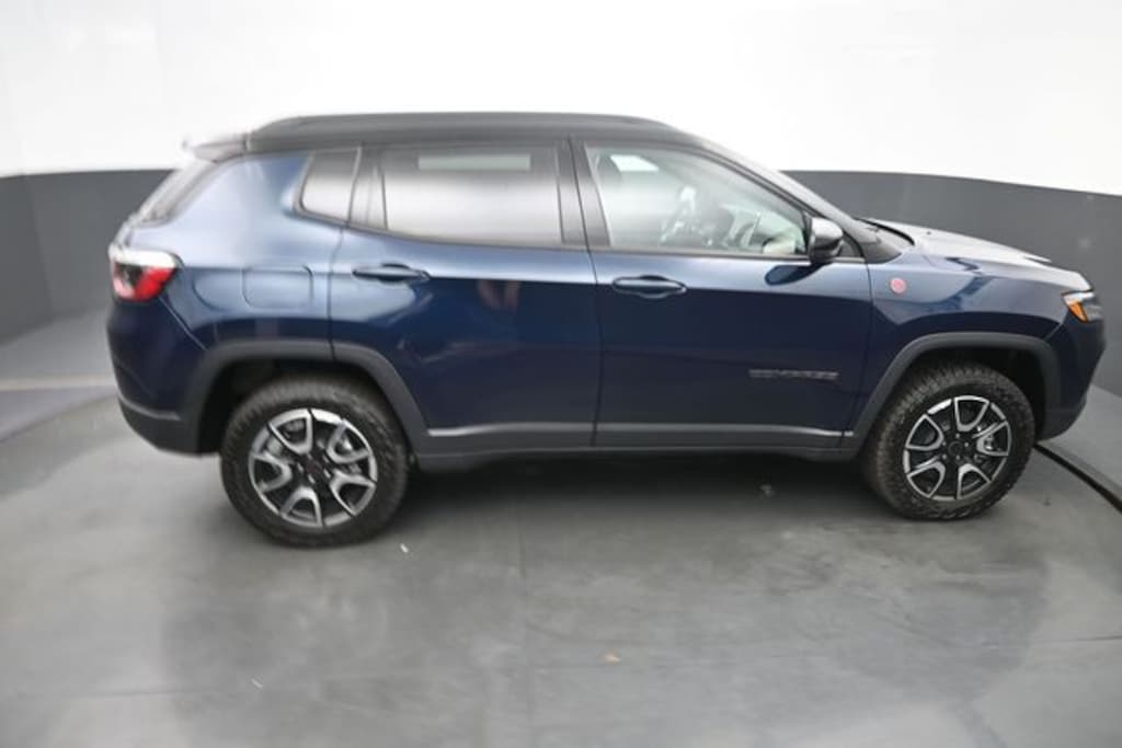 New 2026 Jeep Compass Trailhawk Sport Utility