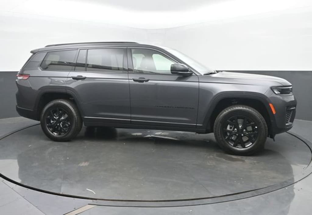 New 2026 Jeep Grand Cherokee L Laredo Sport Utility