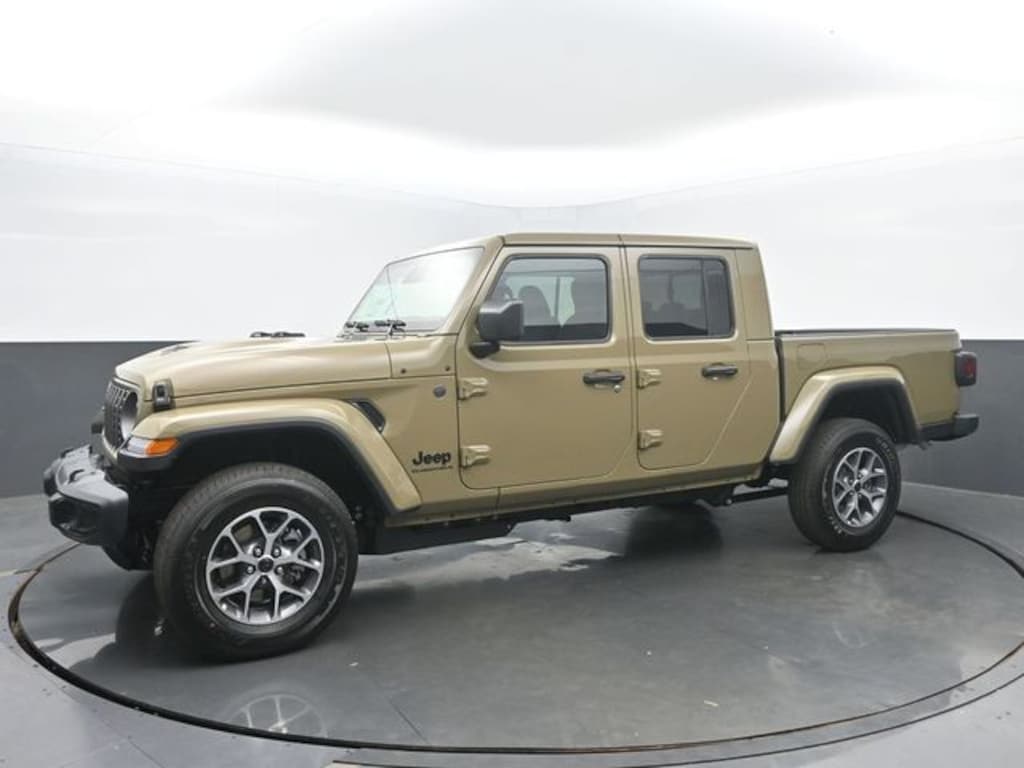 New 2026 Jeep Gladiator Sport S Pickup