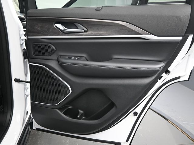 2025 Jeep Grand Cherokee Limited - Photo 16