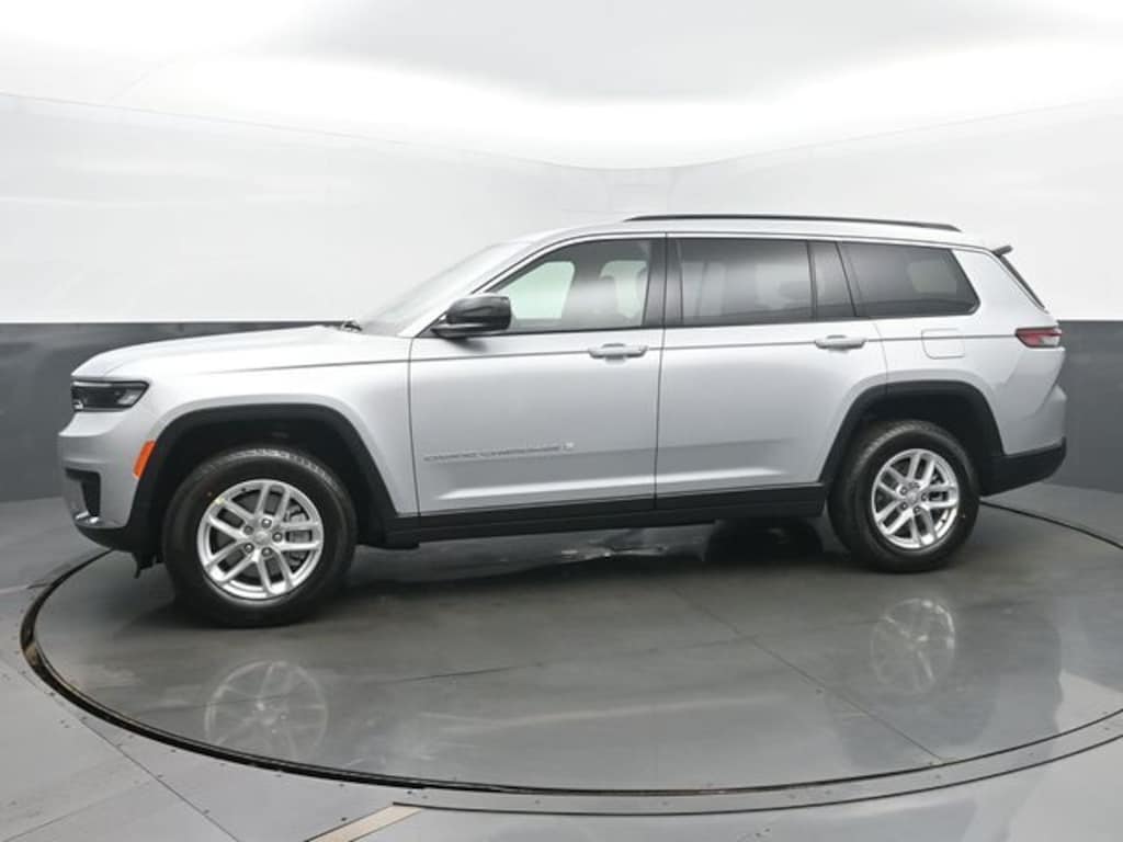 New 2026 Jeep Grand Cherokee L Laredo Sport Utility