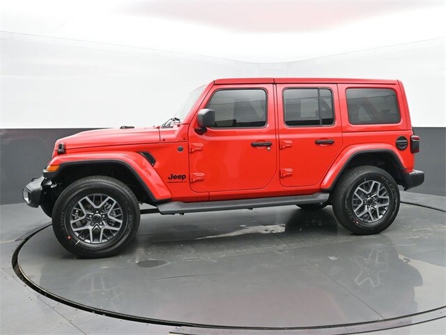 2025 Jeep Wrangler Sahara photo 2