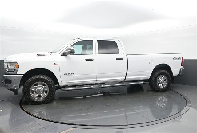 2020 Ram 3500 Tradesman photo 2