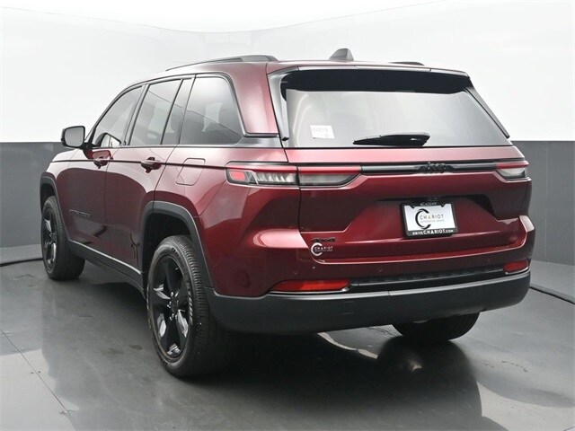 2023 Jeep Grand Cherokee Altitude photo 4