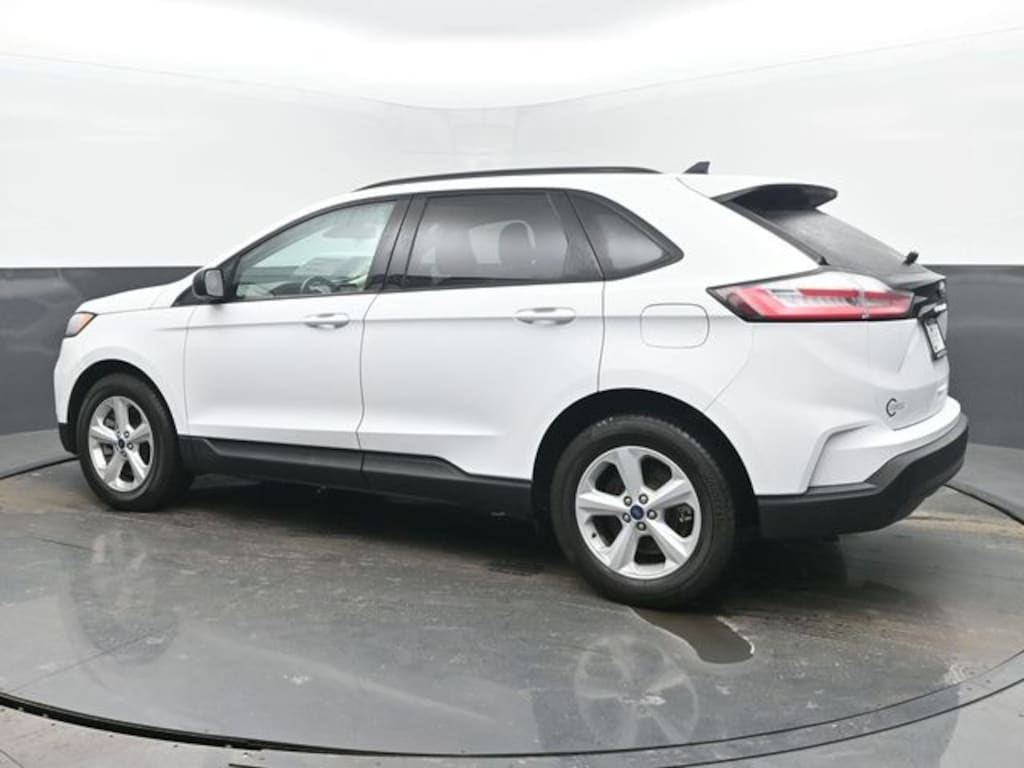 Used 2022 Ford Edge SE SUV