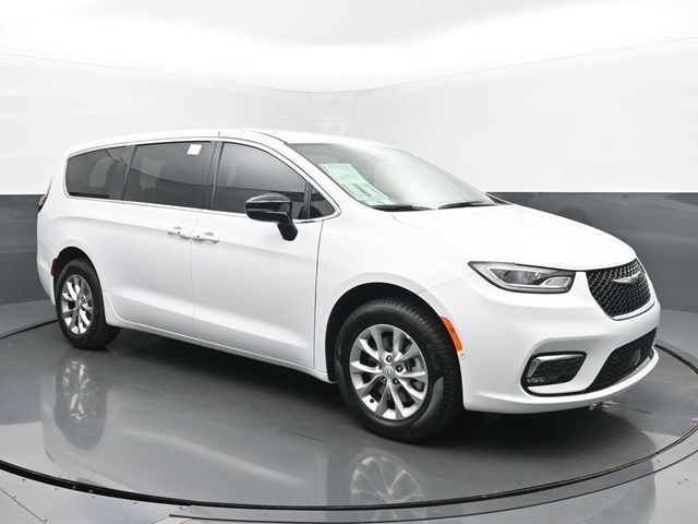 2025 Chrysler Pacifica Select - Photo 7