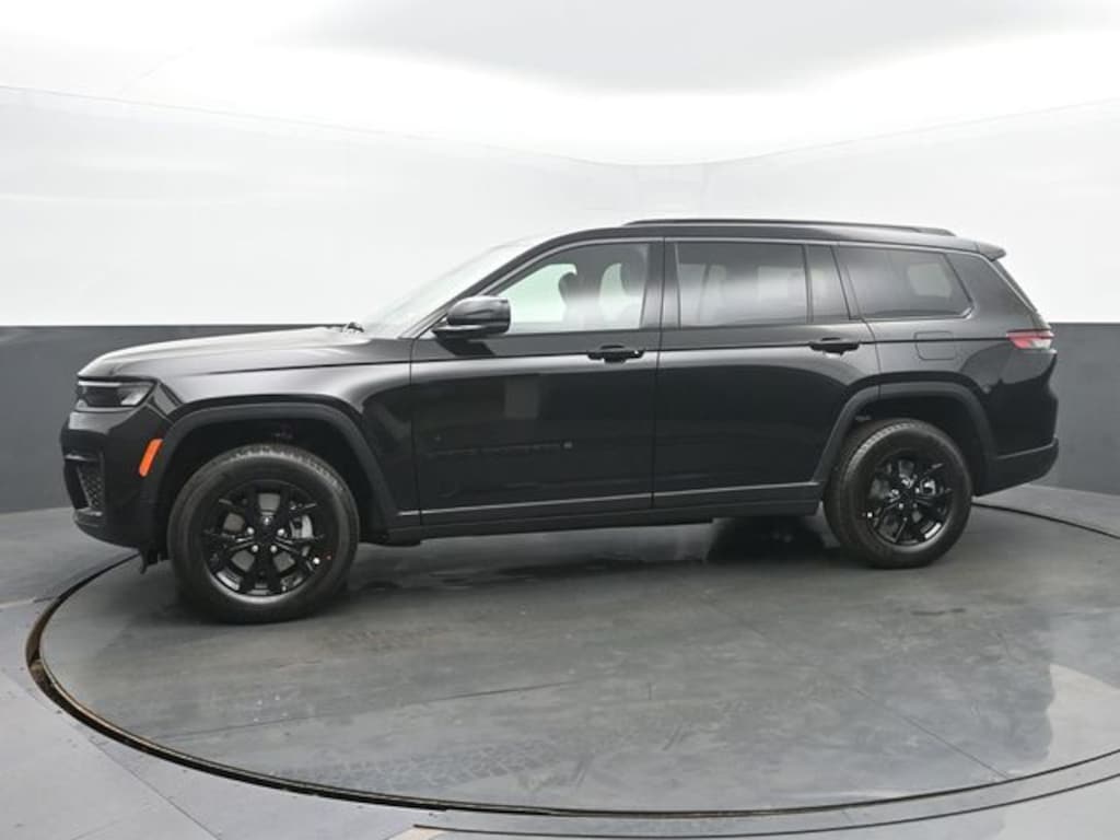 New 2026 Jeep Grand Cherokee L Laredo Sport Utility