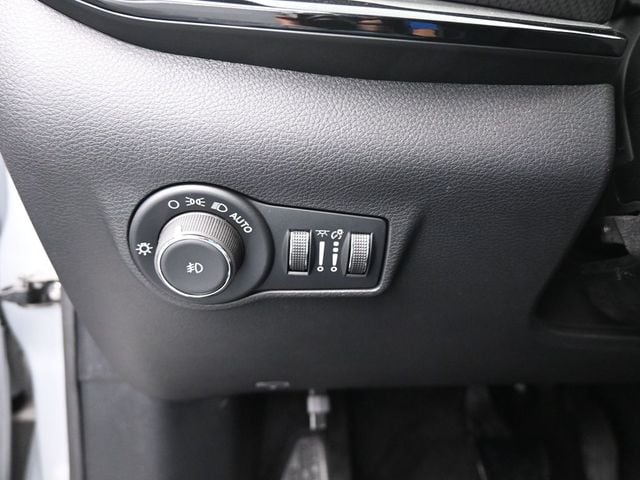 2025 Jeep Compass Limited - Photo 31
