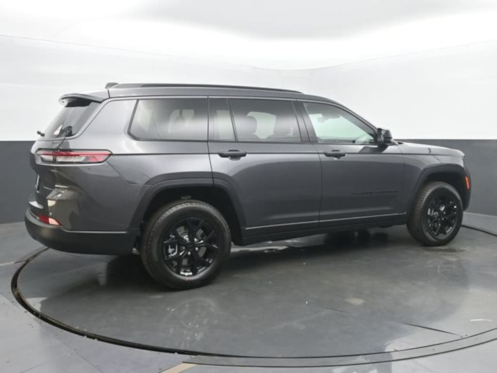 New 2026 Jeep Grand Cherokee L Laredo Sport Utility